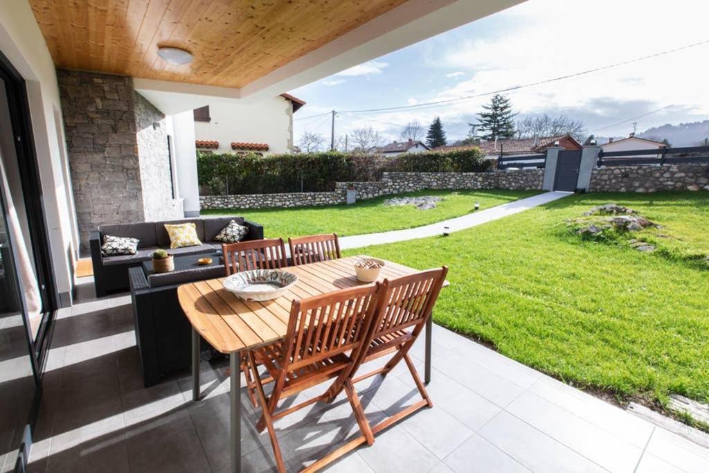 La Llosina Vivienda Vacacional Alquiler Integro Llanes Esterno foto
